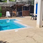 Вилла Villa3 Chambres, 4-6 Personnes 5 Minutes De La Борм-ле-Мимоза
